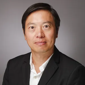 Mag. FH Zhongyuan „Jonny“ Shi Mag. FH Zhongyuan „Jonny“ Shi